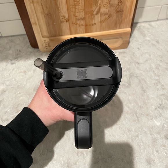 STANLEY ADVENTURE QUENCHER TUMBLER | 40 OZ l Black | - Picture 3 of 7